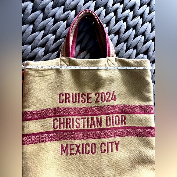 Christian Dior jacquard woven tote - Picture 4 of 6